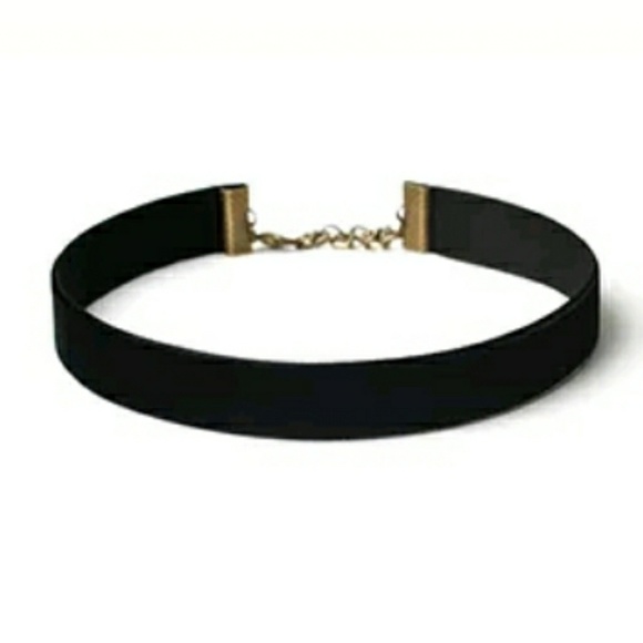 Jewelry - NWT Classic Black Choker